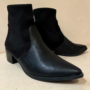 Crown Vintage black leather boots | Size 7.5